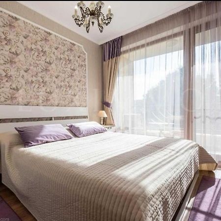 Luxury Apartment Amalfi 300 M From The Beach Varna Bagian luar foto